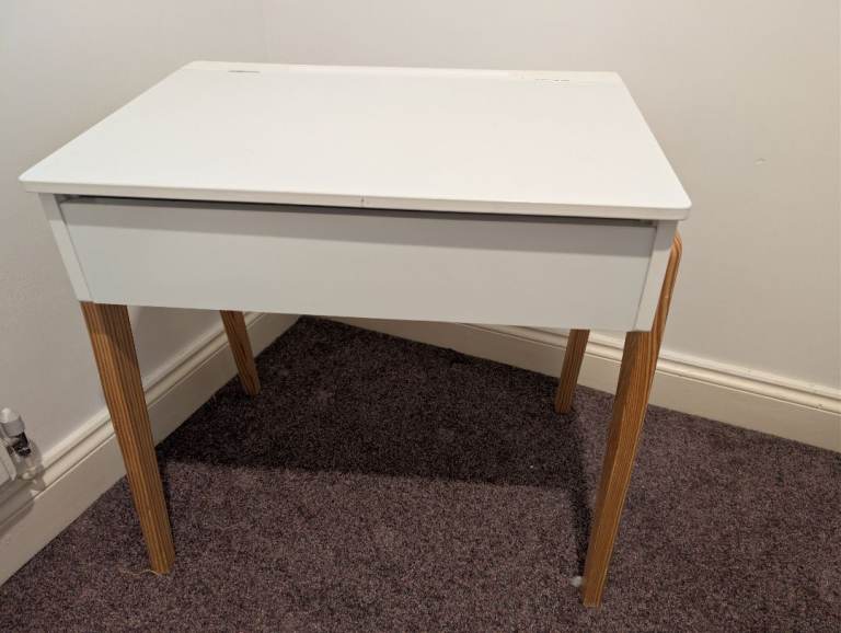 Compact White Desk with Storage – Good Condition