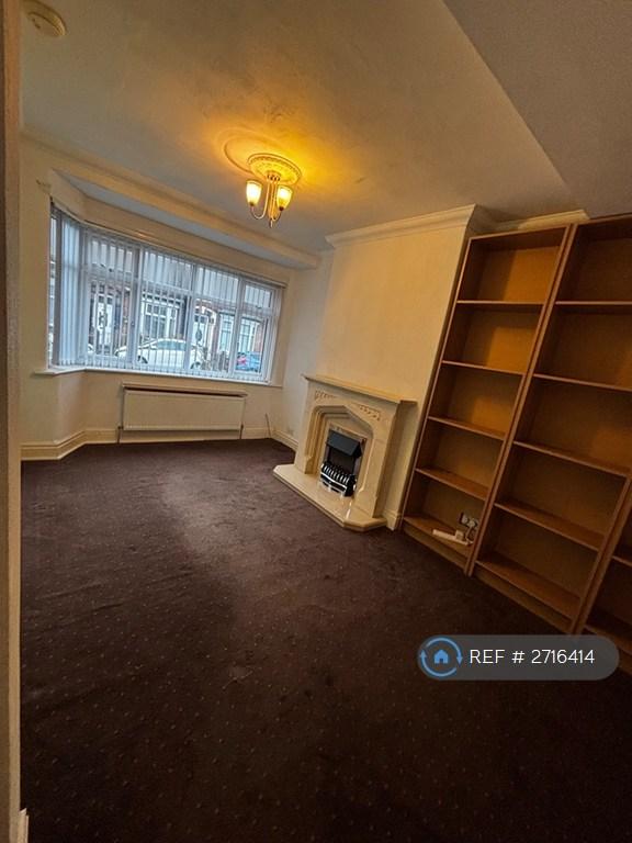 3 bedroom house in Railway Road, Chorley, PR6 (3 bed) (#2716414)