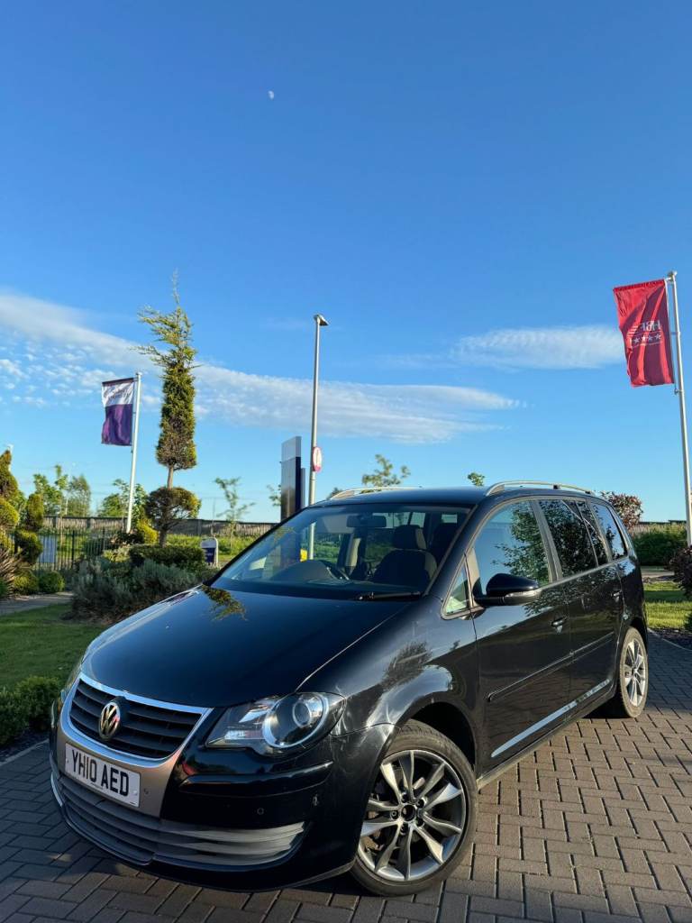 Volkswagen, TOURAN GOOD CONDITION 7SEATERS SELF PARKING NICE SPEC