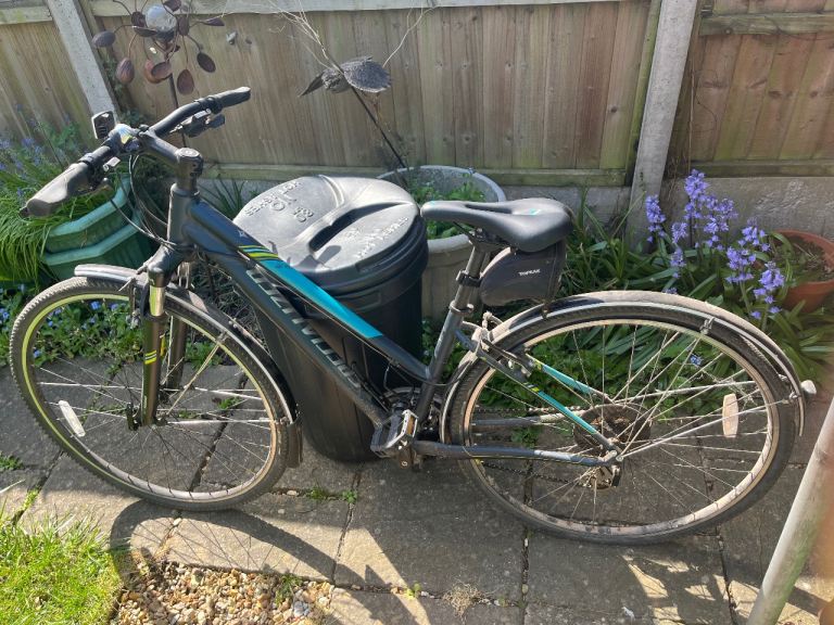 Specialized Ariel Hybrid Bike – Black/Teal, Good Condition