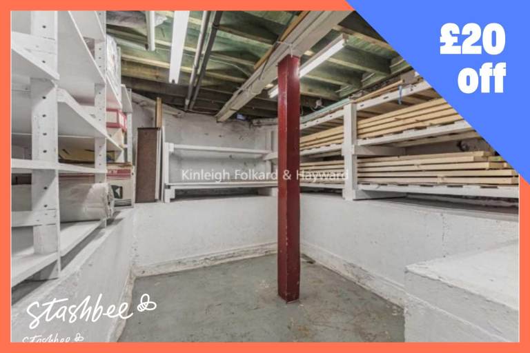 Lock-up to rent in London (SE22) | Stashbee