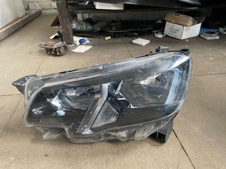 PEUGEOT PARTNER MK3 PASSENGER LEFT HEADLIGHT HEADLAMP (2018-2024)