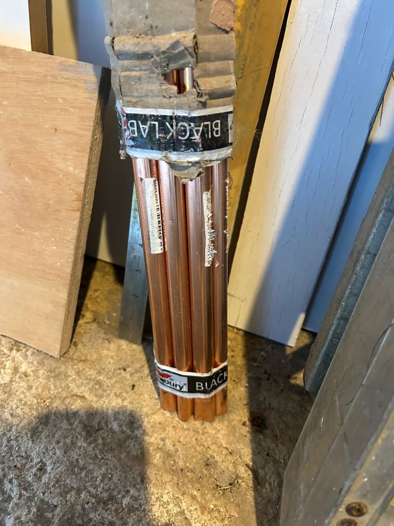Unused Copper Pipe Bundle - Plumbing & Heating