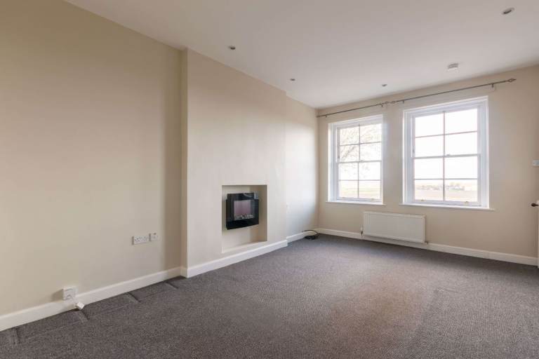 Delightful, 2 bedroom, main door cottage in Carberry, East Lothian – available NOW