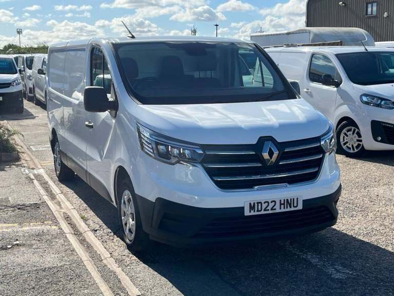 2022 Renault Trafic 2.0 dCi Blue LL30 Business+ Panel Van 5dr Diesel Manual L2 H1 Euro 6 (s/s)  P...
