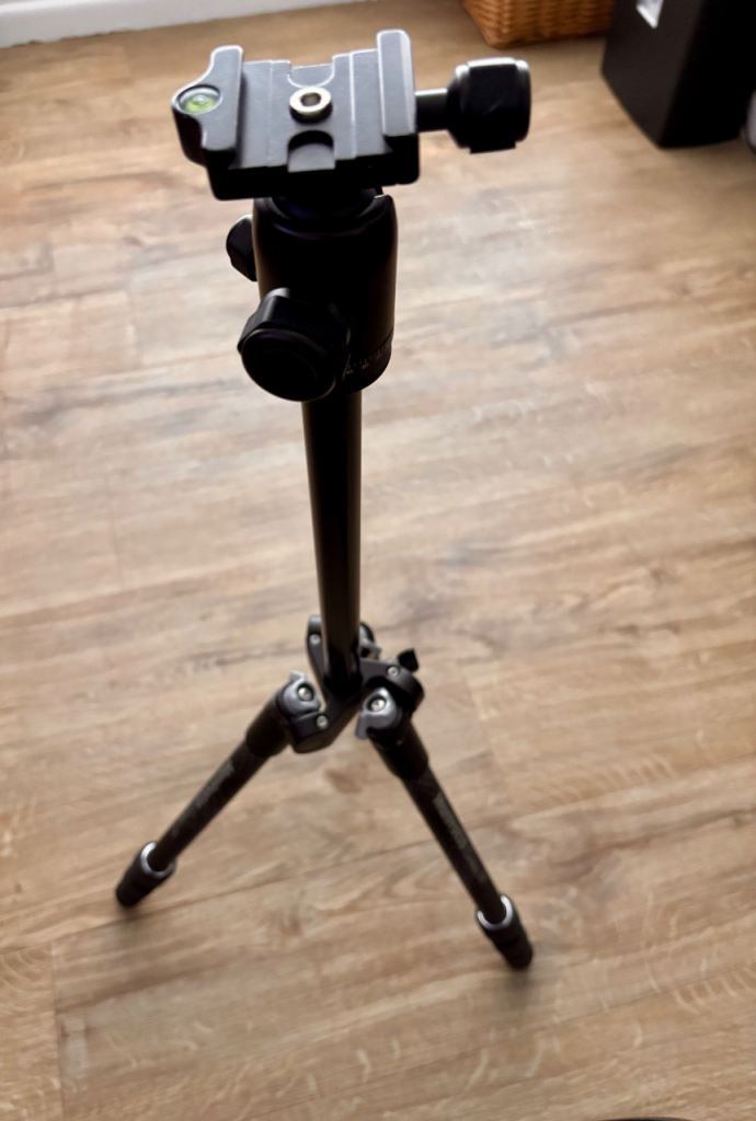 Manfrotto element Mii tripod  