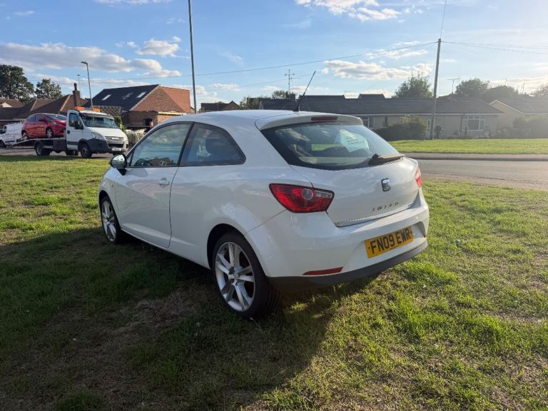 Seat, IBIZA, Hatchback, 2009, Manual, 1390 (cc), 3 doors