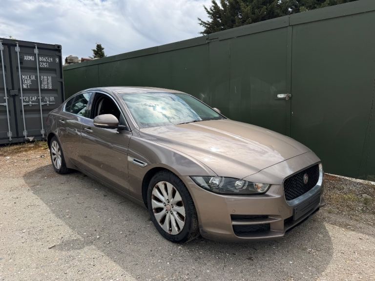 Jaguar, XE, Saloon, 2015, Manual, 1999 (cc), 4 doors