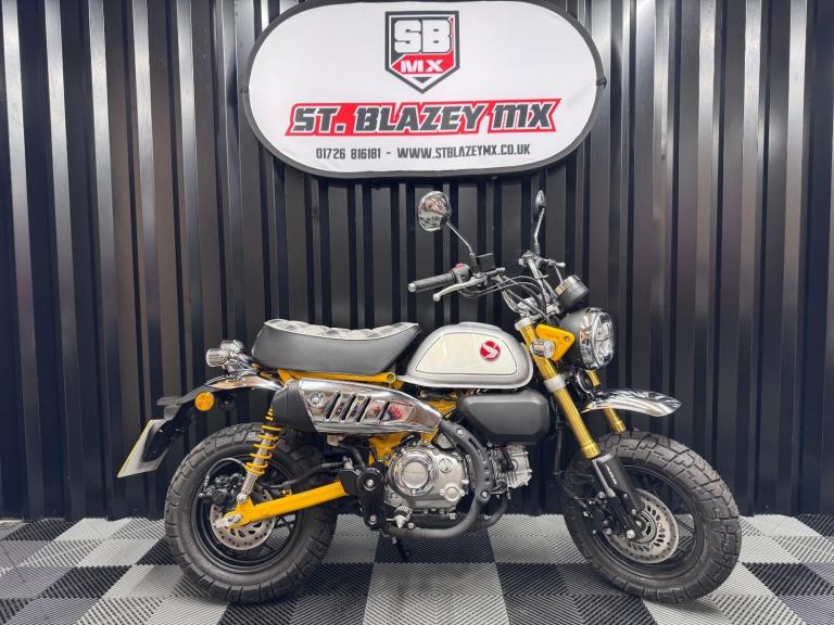 2024 HONDA  Z-125 MONKEY BIKE ONLY 29 MILES 