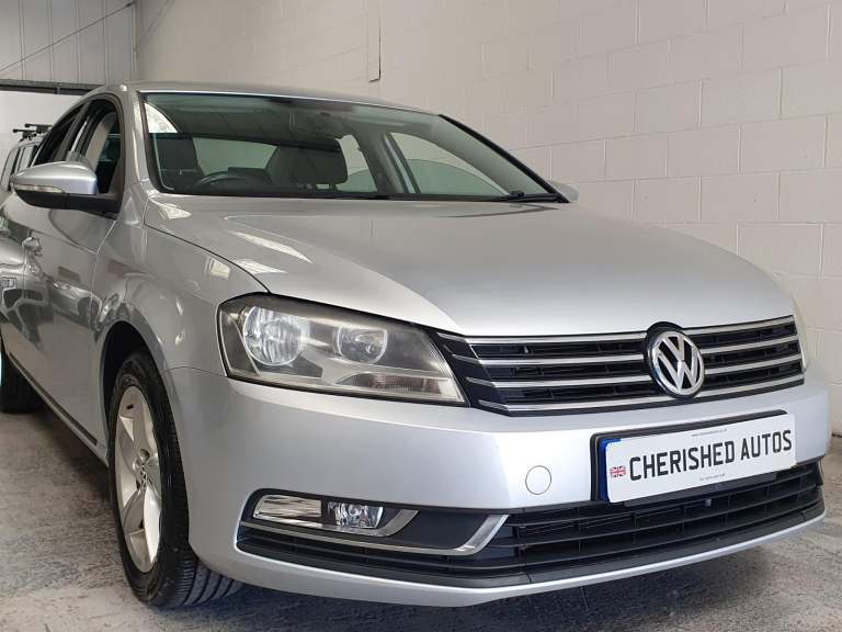 VOLKSWAGEN PASSAT 1.6 TDI BLUEMOTION * GEN 28,000 MILES * FSH* £35 TAX* AMAZING 