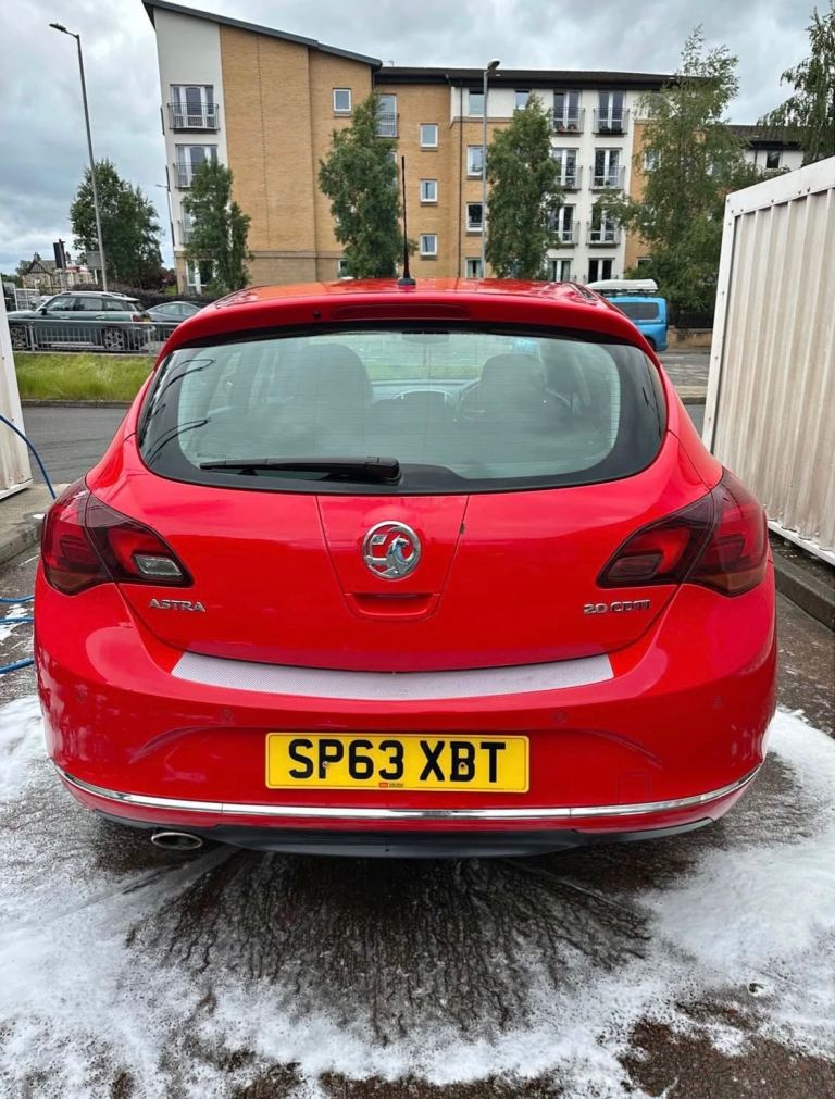 Vauxhall, ASTRA, Hatchback, 2013, Manual, 1956 (cc), 5 doors