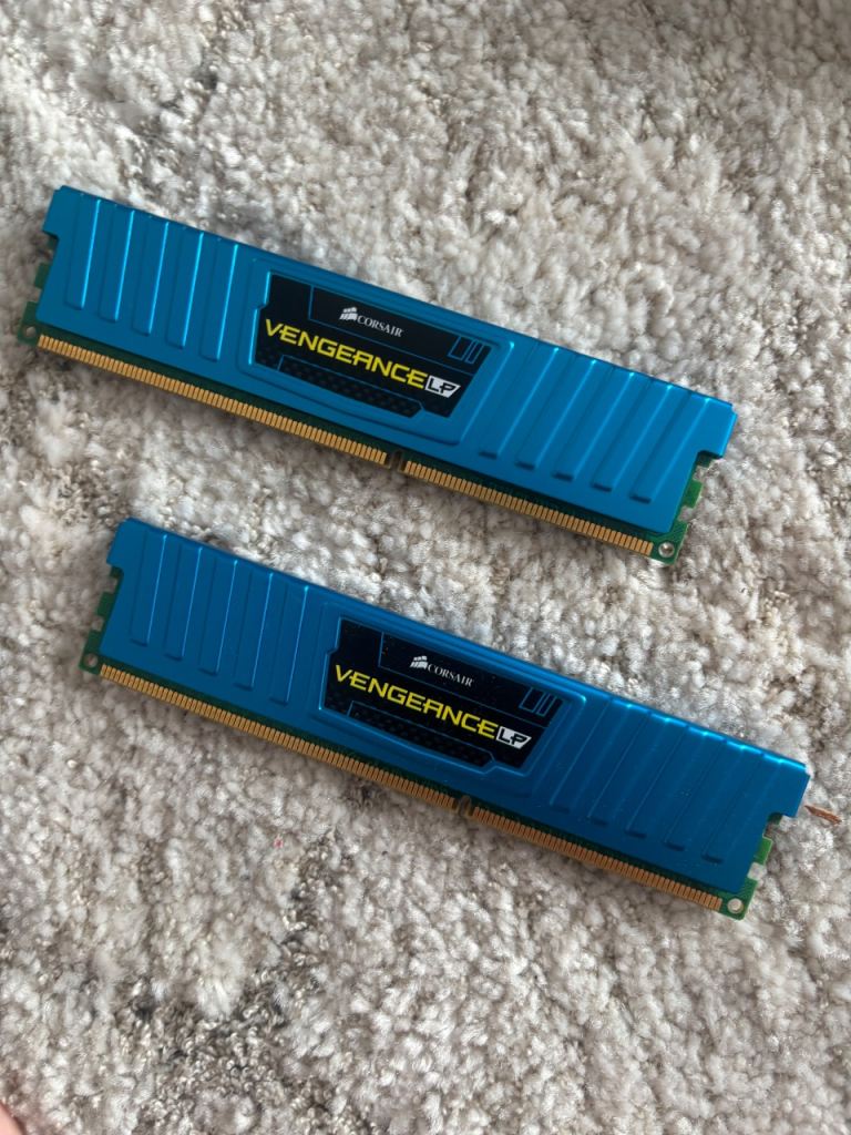 Corsair ram scrap lp 8gb