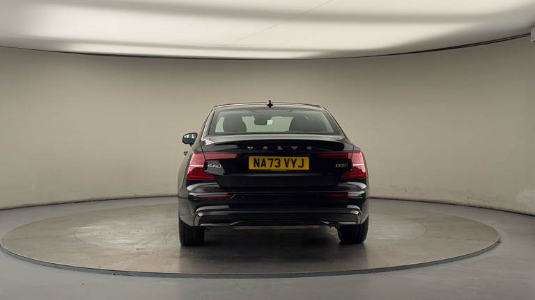 2023 Volvo S60 Plus Dark B5 (250 hp) Saloon Petrol/Electric Hybrid Automatic