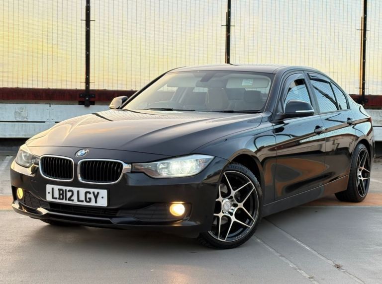 BMW, 3 SERIES, Saloon, 2012, Manual, 1995 (cc), 4 doors