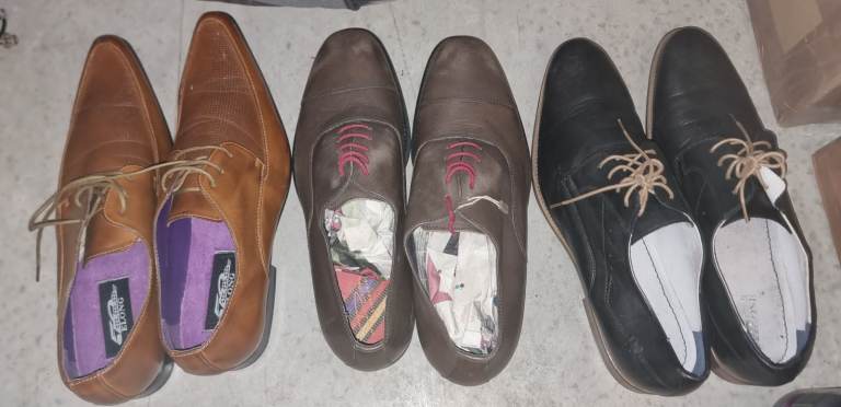 Mens Shoes - Size 9 - Stylish - Student - Flat - Suit - Formal - Brown - Black - Trainers - Chino