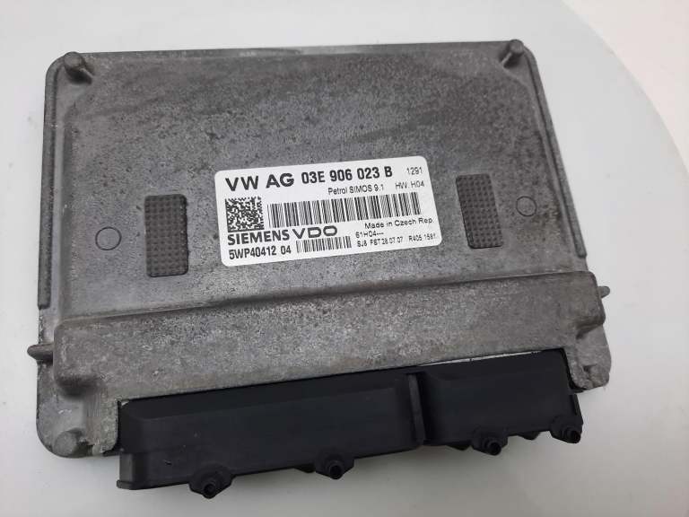 Volkswagen Polo Engine Ecu Control Module 2007-2010 03e906023b