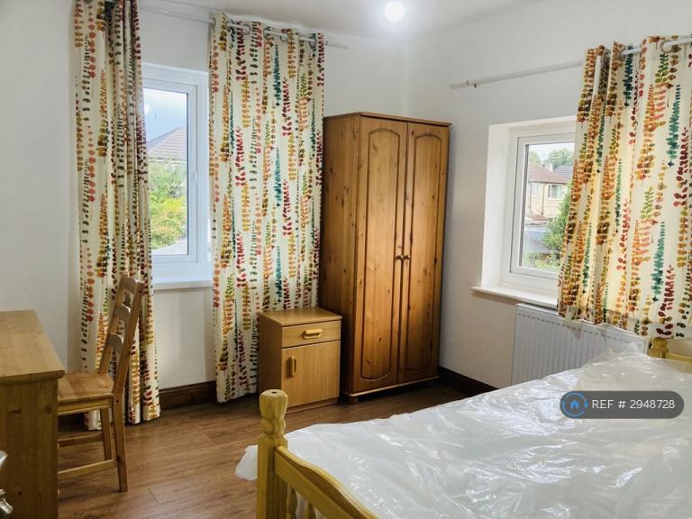 4 bedroom house in Altrincham Road, Manchester, M23 (4 bed) (#2948728)
