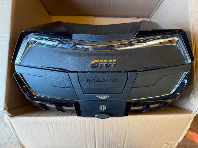 Givi Maxia 5 Monokey 58Lt Motorcycle Top Case