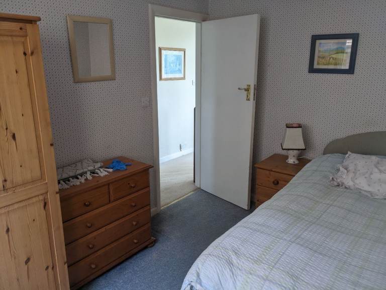 DOUBLE ROOM IN LUXURY PROPERTY NEAR LOCAL AMENITIES