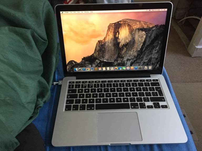 image for Apple MacBook Pro 2015 2.7Ghz i5 8G RAM