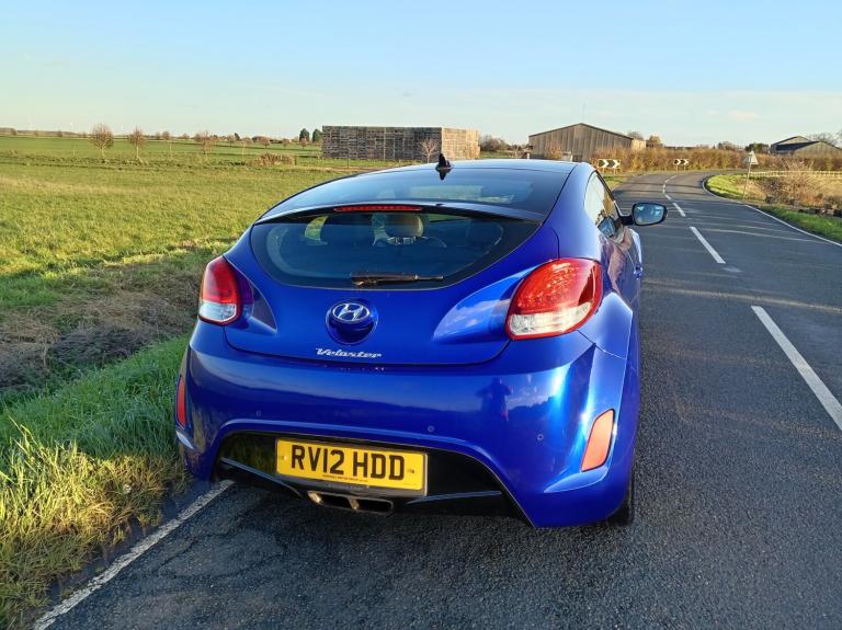 2012 Hyundai Veloster 1.6 GDi Sport TOP CONDITION NO DENTS NO SCRATCHES CAN SECURE 24/7 ON NET  C...