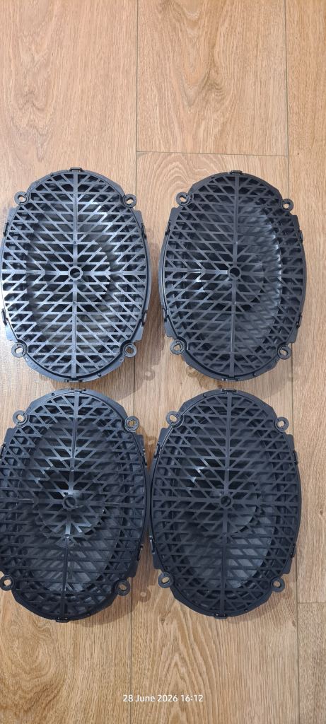 Car Door Speakers x4 - Good Condition