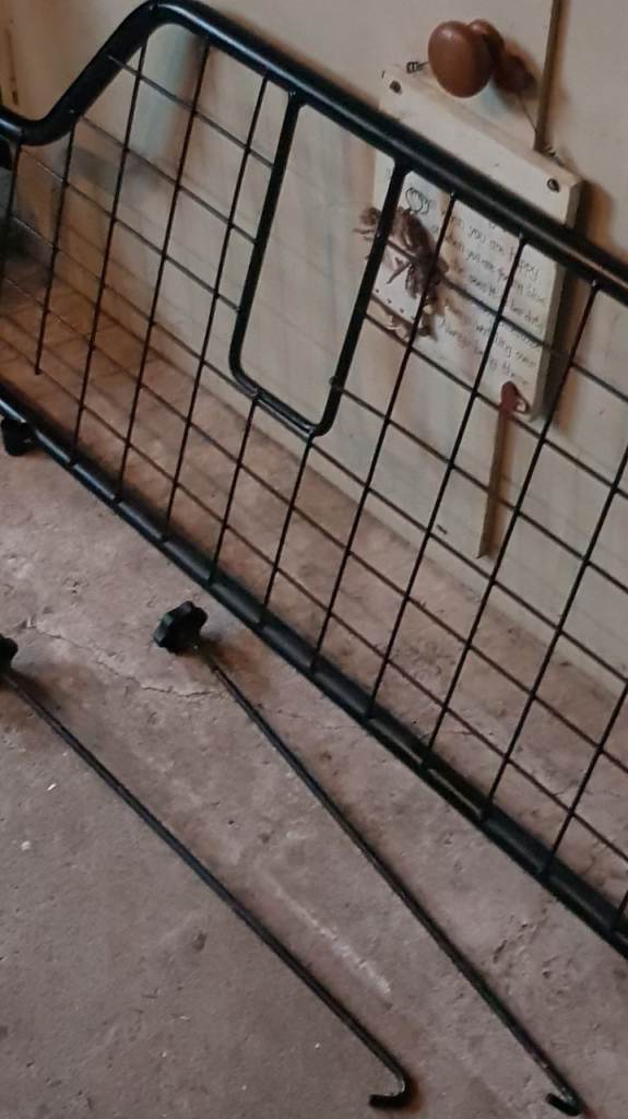 Mitsubishi Outlander Phev Rear Dog Guard