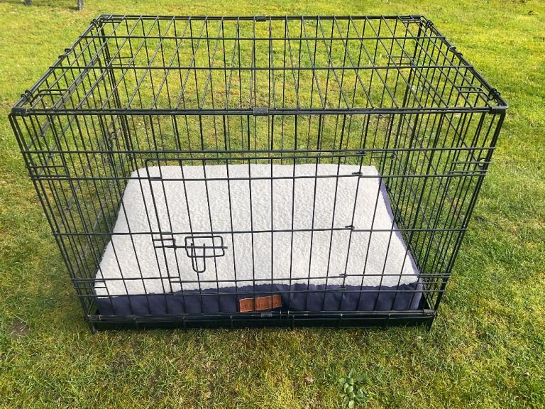 Small Dog Crate with 2 Doors and EllieBo Dog Bed