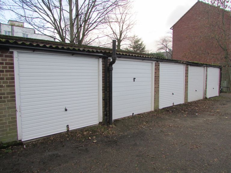 New Malden, Garage To Let.  New Malden.   Gated access - 24/7