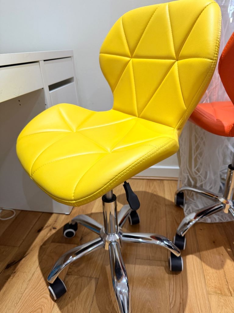 Desk chair