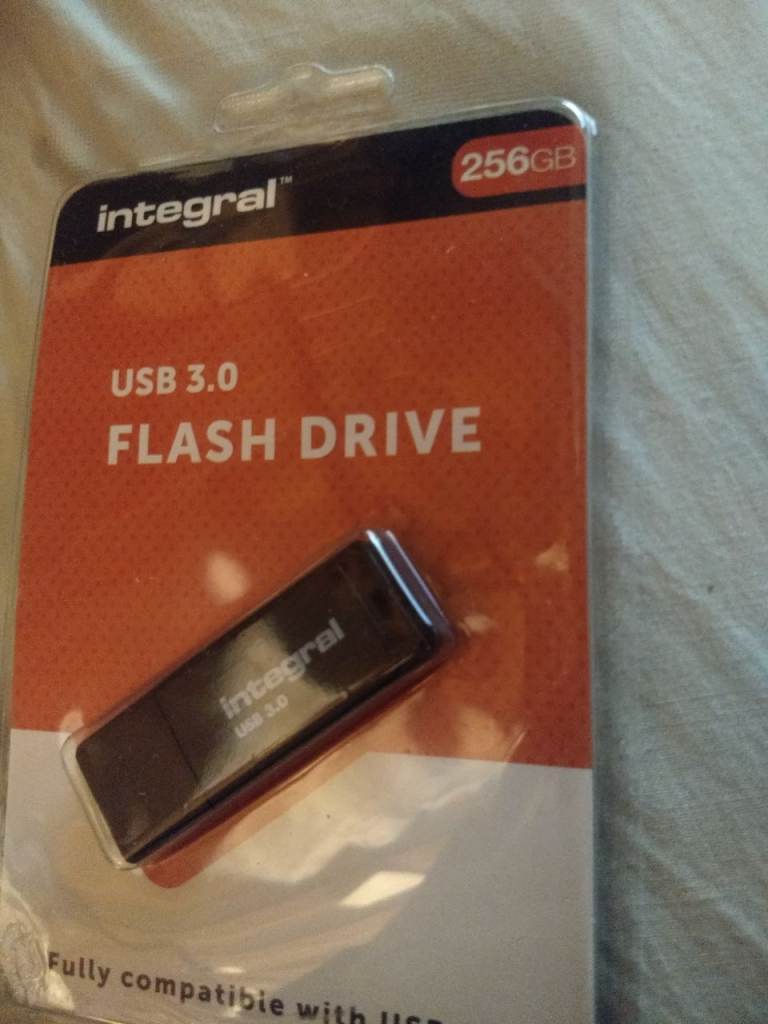 Integral 256GB flash drive usb3 (NEW)