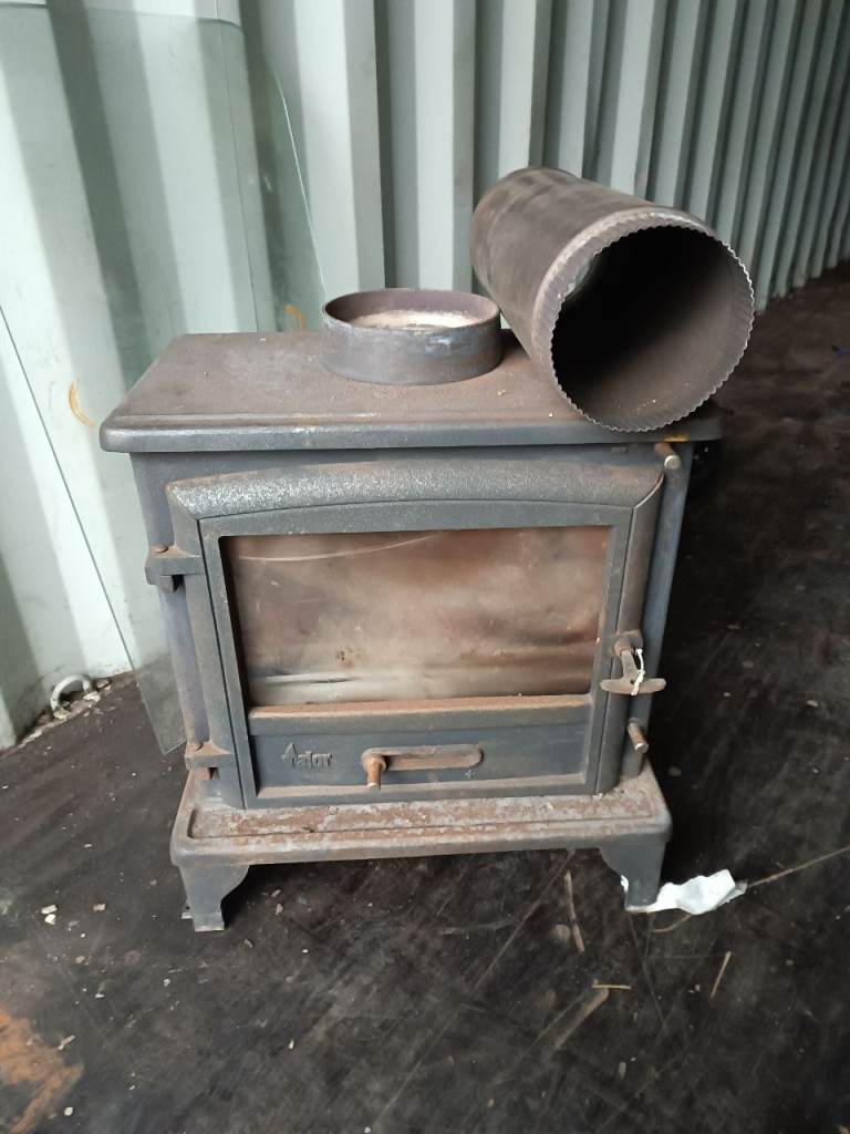 Wood burning stove