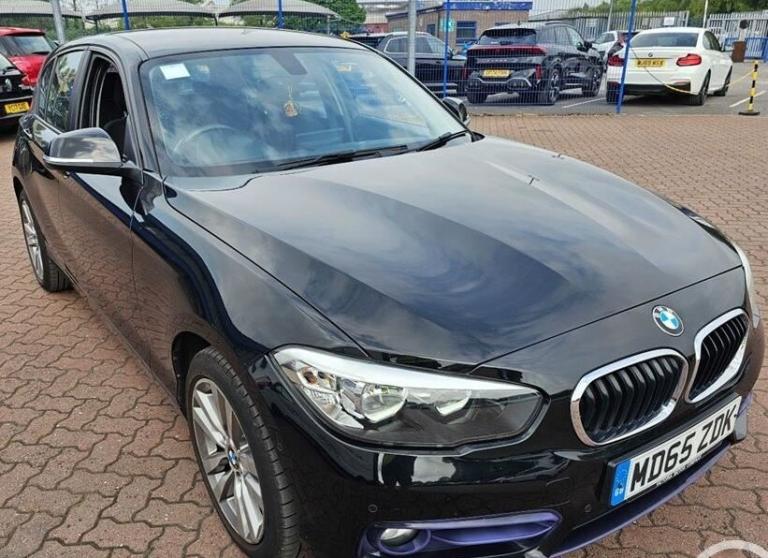 2015 BMW 1 Series 116D Sport 5dr ++ 20 TAX / 72 MPG / ULEZ / 8 SERVICES / NAV ++ HATCHBACK Diesel...