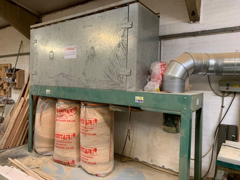 4 bag Dust Extraction System With Shaker Unit