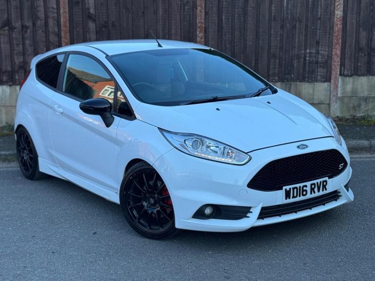 2016 Ford Fiesta 1.6 EcoBoost ST-2 3dr HATCHBACK PETROL Manual