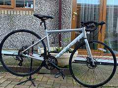carrera zelos roud bike size 56cm