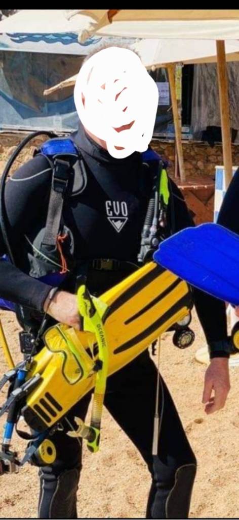 Scuba Darwin equipment