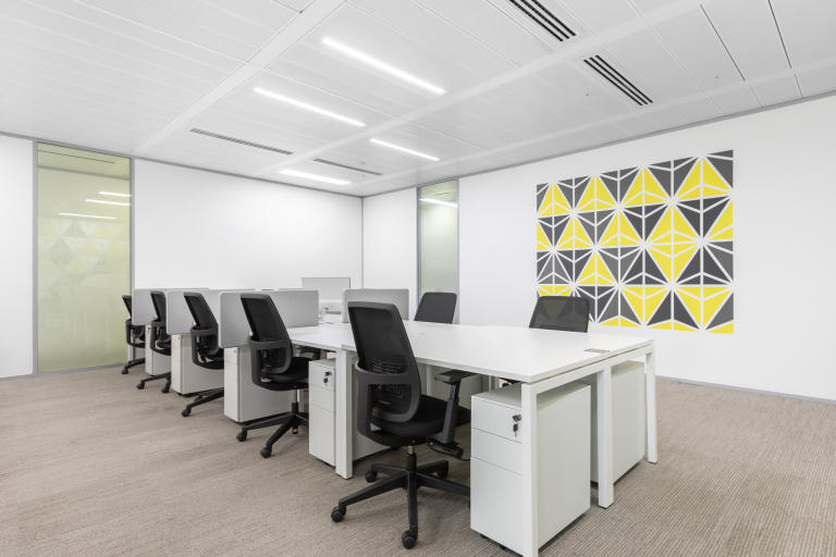 London - SE12RE \ Hot Desk in a Ready-to-Use Coworking Space