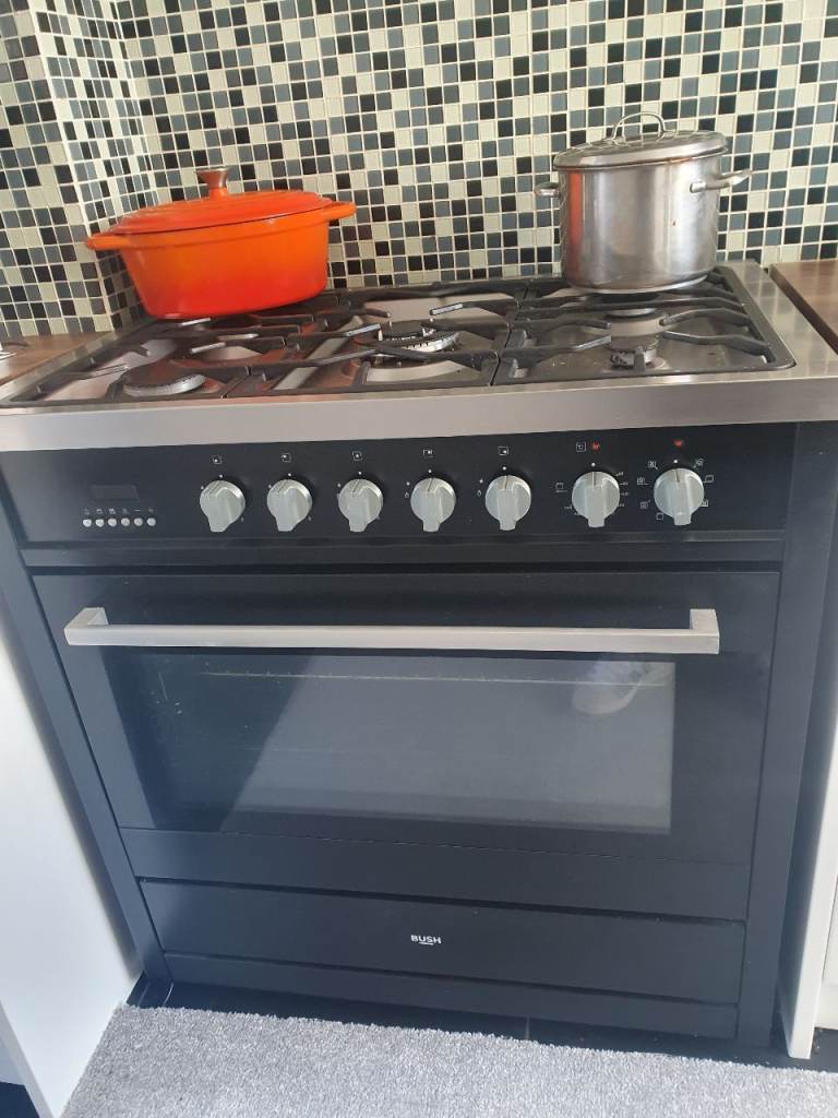 Bush 5 hob double oven, see description