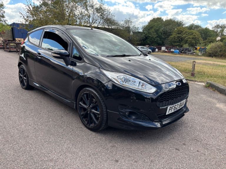 Ford, FIESTA S TOP OF THE RANGE DRIVES EXCELLENT , Hatchback, 2013, Manual, 998 (cc), 3 doors