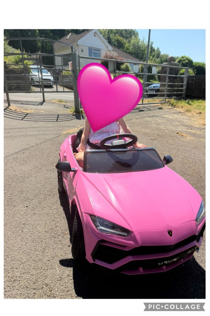 Pink Lamborghini Urus Licensed Ride-On Car – As Good As New