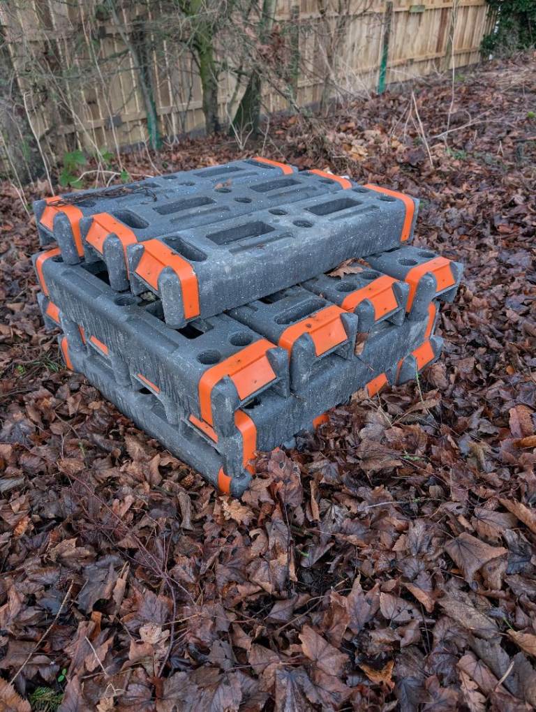 Hera's Fencing Feet/ Blocks 