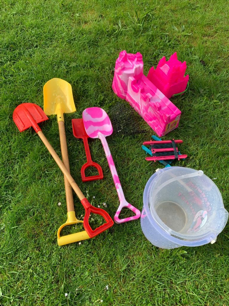 Kids beach toys spades sandcastle buckets beach tent 