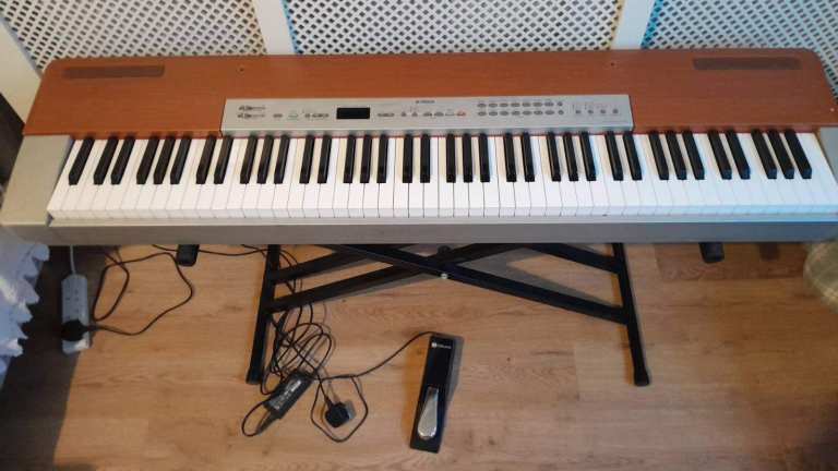 Yamaha Digital Piano P120 with Sustain Pedal and Stand