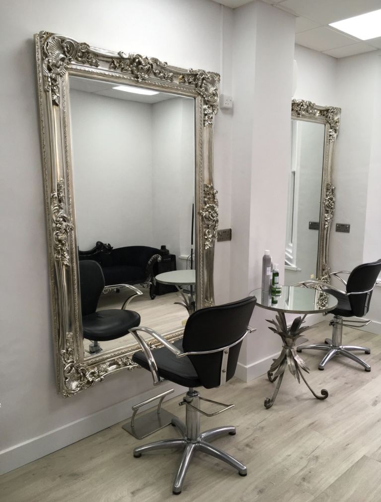 Hairdressing Chair To Rent In Exeter City Centre 