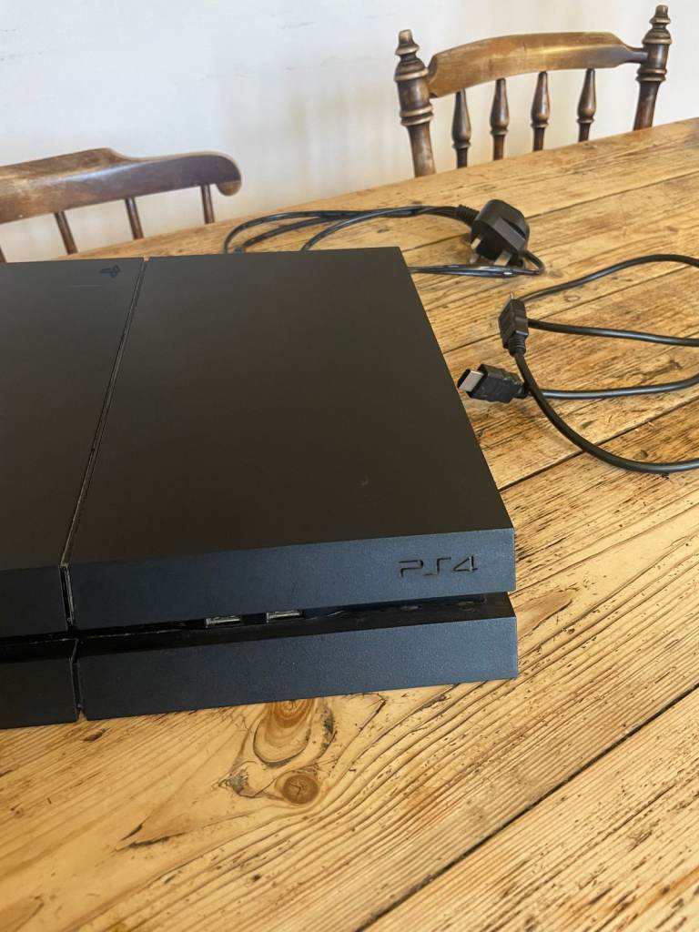 Sony PlayStation 4 500GB Home Console (Jet Black)