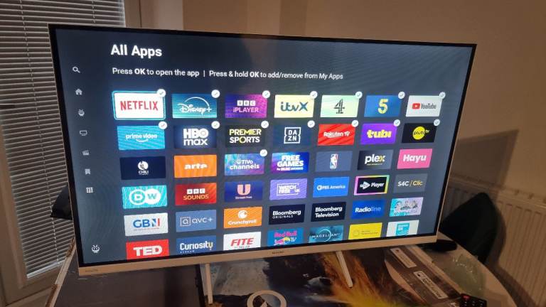BOXED SHARP 32 INCH SMART HD LED TV WITH WIFI, FREELY, FREESAT HD, FRAMELESS DESIGN