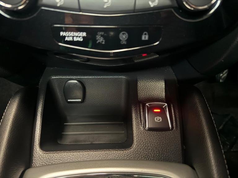 2015 Nissan Qashqai 1.2 DIG-T n-tec+ 2WD Euro 5 (s/s) 5dr HATCHBACK Petrol Manual