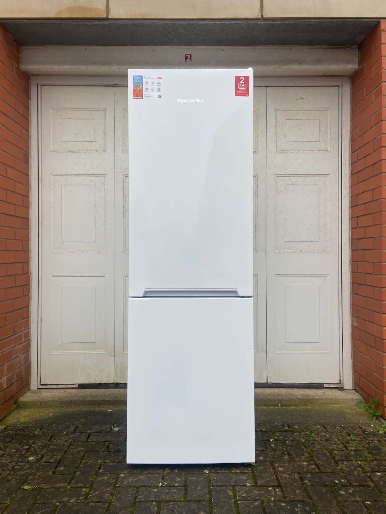 Huge Montpellier Frost Free Fridge Freezer, Winter Safe. I'm happy to deliver in Bristol for free.