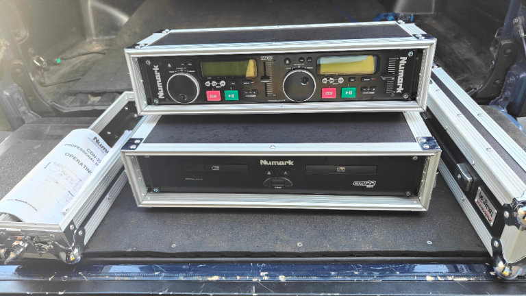 Numark Dual CD Mixer